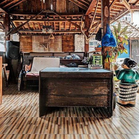 Spot On 91916 Joglo Doyong Homestay Syariah Jogjakarta Buitenkant foto