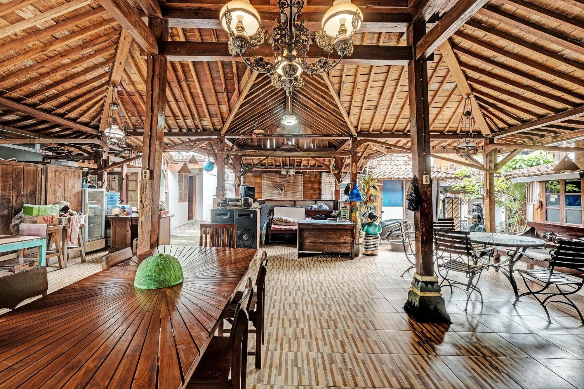 Spot On 91916 Joglo Doyong Homestay Syariah Jogjakarta Buitenkant foto